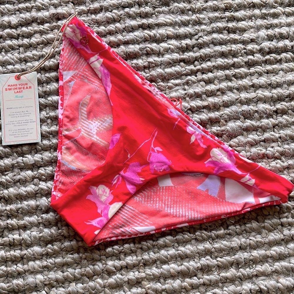 NWT, Anthro, Maaji snake, reversible, floral, red bikini bottoms